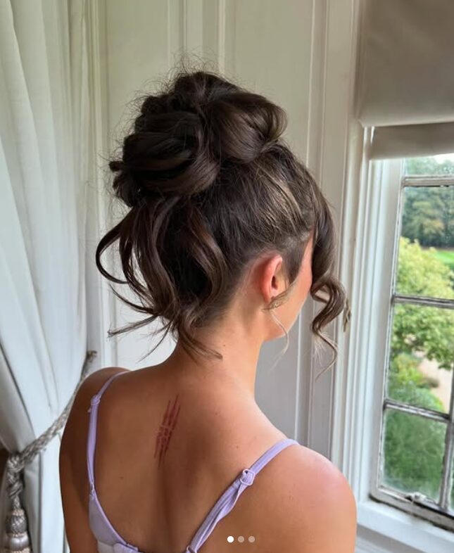 How to Create a Perfect Messy Bun in 5 Minutes: The Amazing Step-by-Step Guide