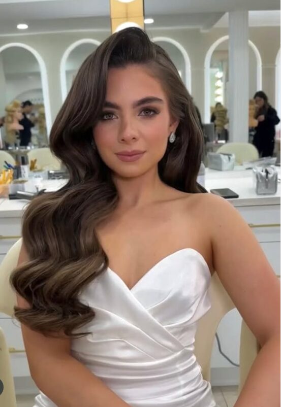 2. Classic Hollywood Waves